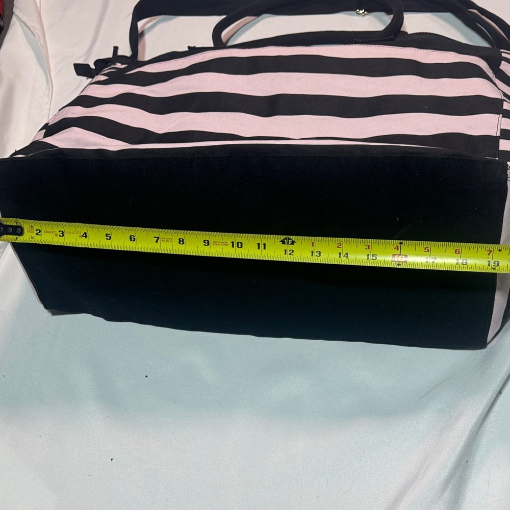 Vintage Victoria's Secret Pink and Black Striped Tote 2016 - Picture 4 of 8
